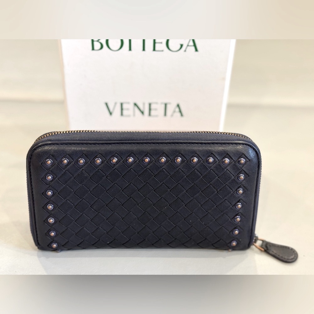 BOTTEGA VENETA Intrecciato Studs Long Wallet